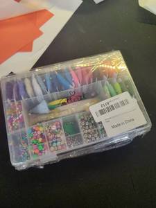 lot 14059 image: Craft Bead and Thread Organizer Kit