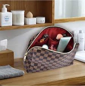 lot 2389 image: BAGCRAZY Makeup Bag, Cosmetic Bag, Portable Leather Large Checkered Makeup Bag, 2 Pack Large Capacity Travel Cosmetic Bag for Women, Lightweight Design and Waterproof Toiletries Bag Christmas Gifts