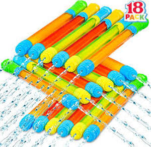 lot 5383 image: BebouToye 18-Pack Super Water Guns Set