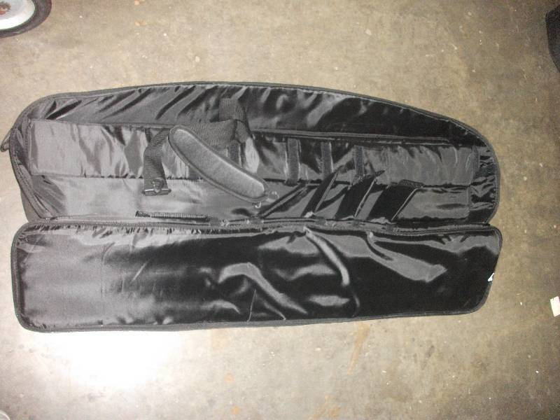 lot 2301 image: Soft-Sided  Rod Bag