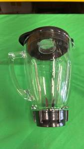 lot 426 image: Replacement Osterizer Blender glass with Blade