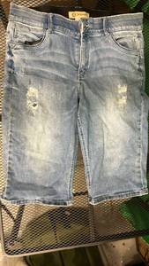 lot 463 image: Women��s Denim Distressed Shorts Sz. 12 - Retail $24