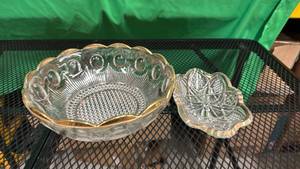 lot 501 image: Depression Glass Bowl and Dish Set with Gold Trim