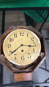 lot 508 image: Antique Clock