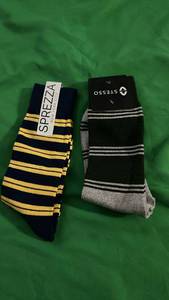 lot 523 image: 2 Pairs of Mens Socks Sz 8-12-New