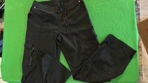 lot 565 image: Beyond Scrubs Black Medical Pants - Size PM - Retail $35