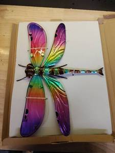 lot 9191 image: Metal Stained Dragonfly Decor For Outside
