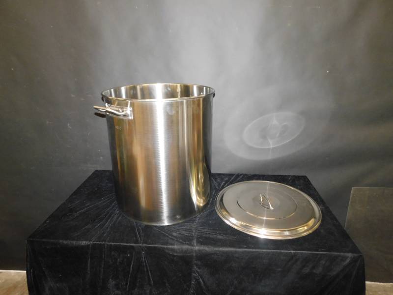 lot 1904 image: Very Large 160QT Stock Pot Minor Dents Very Useable