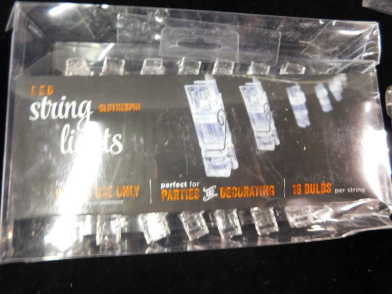lot 2040 image: Lot of LED String Clothespins Lights