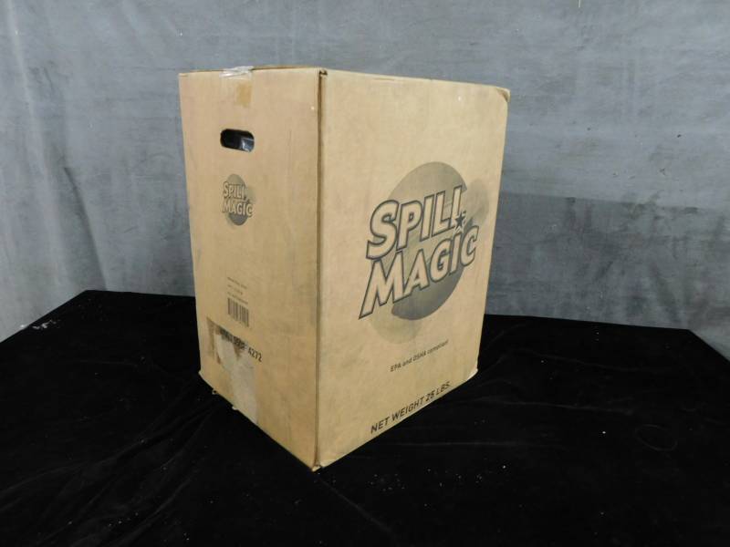 lot 2114 image: Spill Magic Absorbent