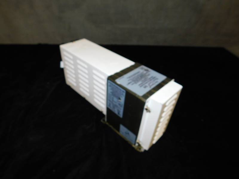lot 2157 image: Sun Sytem Hard Core DE Remote Ballast