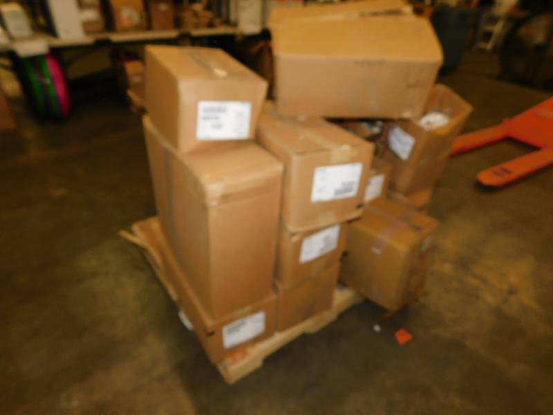 lot 2178 image: Very Large Lot of Misc Plumbing Fittings Great Ebay Items