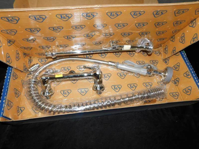 lot 1937 image: T&S Pre Rinse Kit New In Box