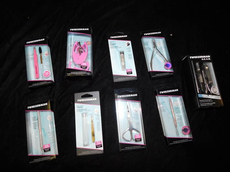 lot 2029 image: Lot of Manicure Tools 