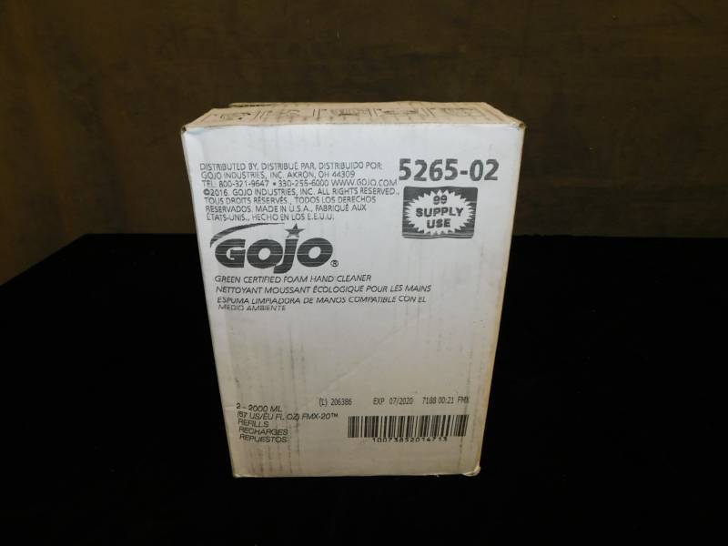 lot 2155 image: GoJo Foaming Hand Cleaner