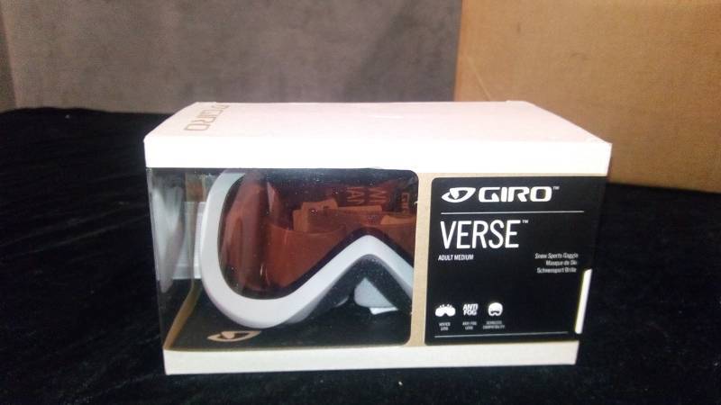 lot 2074 image: Giro Adult Verse Snow Ski Goggles Snowboarding Grey Stripe Lens Amber Rose