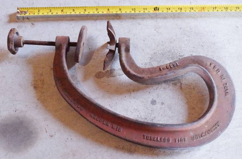 lot 6397 image: Vintage Tubeless Tire Vulcanizer Metal Clamp Tool