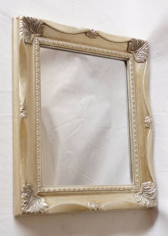 lot 6024 image: Decorative Mirror -  Fancy Frame Nice - see photos for measurements