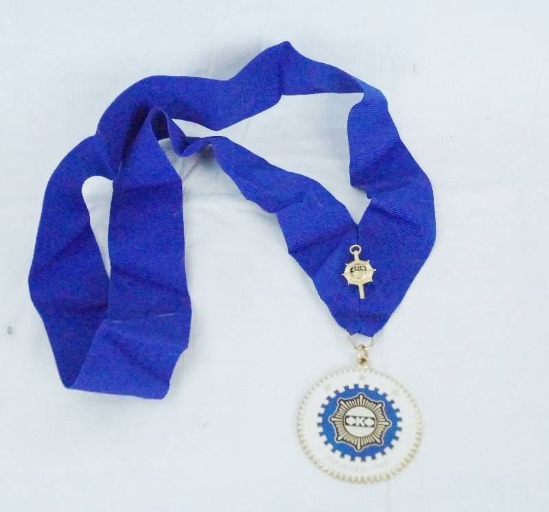 lot 4054 image: Phi Kappa Phi - Honor Society Membership Medal Ribbon - Nice Condition
