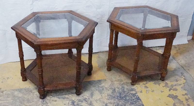 lot 4327 image: Set of 2 Nice Wood and Glass End Tables