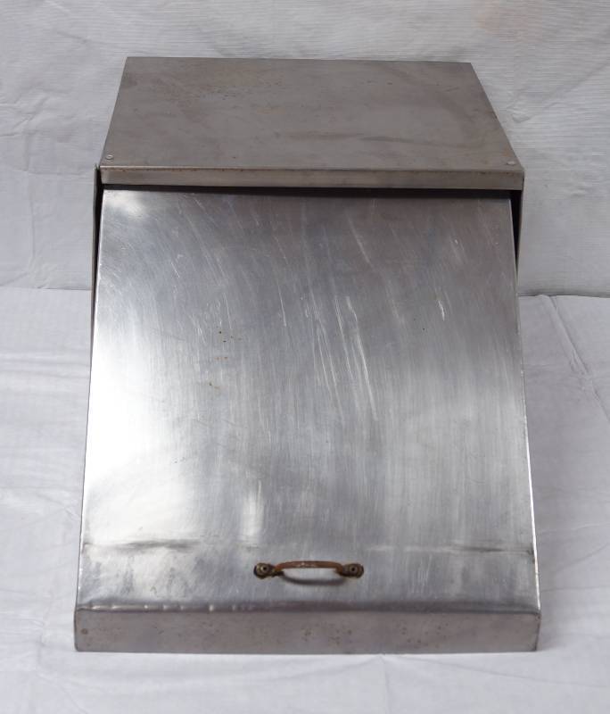 lot 9108 image: Stainless Steel Food Prep Cover w hinged lid - 10.5 tall