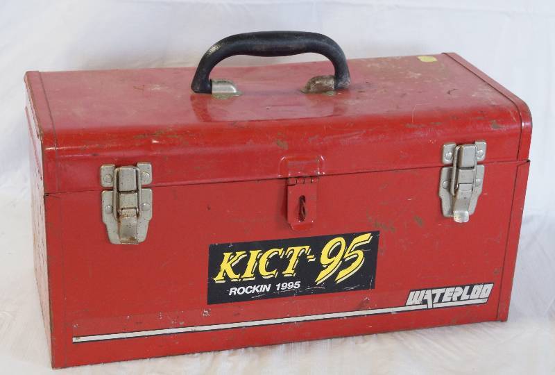 lot 1340 image: Red Metal Toolbox w Contents - See pics