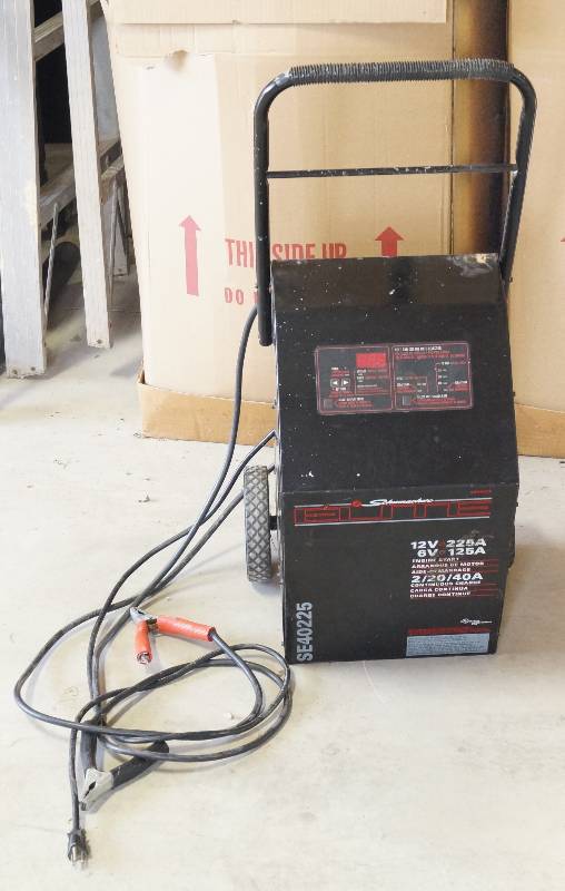 lot 1352 image: Battery Charger - TESTEDWORKS Schumacher ELITE SE40225
