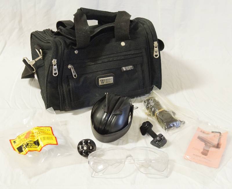 lot 1371 image: Nice Pistol Carrying Bag and Shooters Kit Included - See Pics - Nice Lot