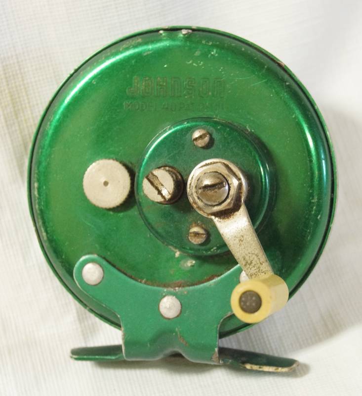 lot 1369 image: Vintage Fishing Reel - Johnson Model 40 - PAT PEND - Neat Reel