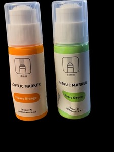lot 1198140 image: 18mm Fluorescent Acrylic Paint Markers Set Fluoro Orange and Fluoro Green - Retail $20
