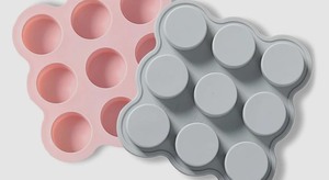 lot 1198169 image: Uudimee Silicone Muffin Pan,9 Speeds Mini Muffin Pan, Silicone Muffin Pans For Baking, Muffin Pan Used For Making Mini Muffins, Cupcakes, Daily Snacks (Gray  Pink) - Retail $12