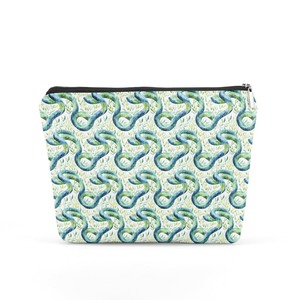 lot 1198240 image: TBT Snake Gifts Makeup Bag Snake Cosmetic Bag Snake Lover Gifts for Women Female Girls Best Friend Niece Daughter Animal Lovers Snake Themed Gifts Travel Organizer Graduation Birthday Gifts - Retail $5