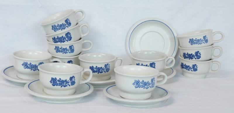 lot 1383 image: Lot of Pfaltzgraff Yorktowne - China Cups and Saucers - Very Collectible Pattern
