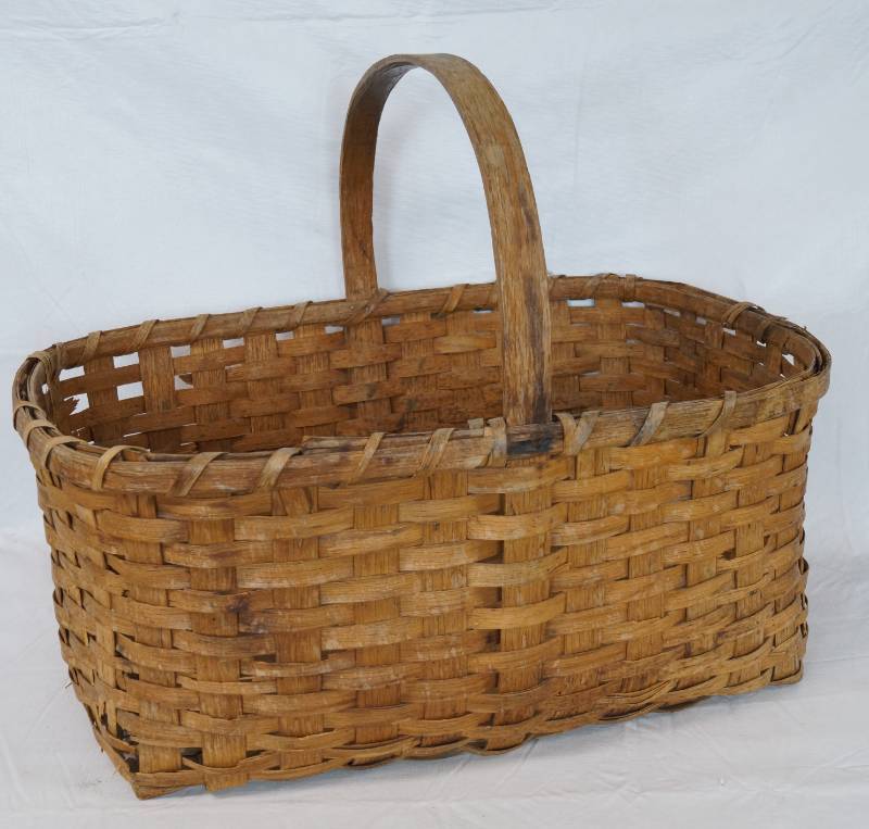 lot 1393 image: Vintage, Large Woven Basket - Fragile but pretty See pics