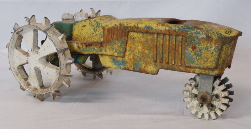 lot 1407 image: Vintage NELSON Rain Train Tractor Style Traveling Lawn Sprinkler - w metal wheels