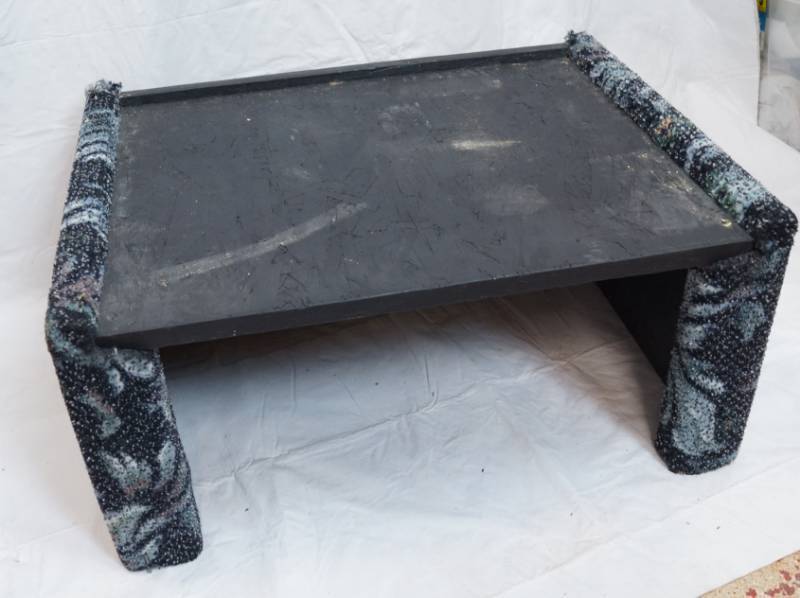 lot 1413 image: Sturdy Wooden Riser Stand - Was used under a slot machine - Nice See pics for measurements