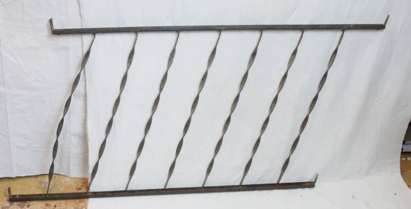 lot 3414 image: Metal Stair Railing - 4 Long X 26  Tall - Black
