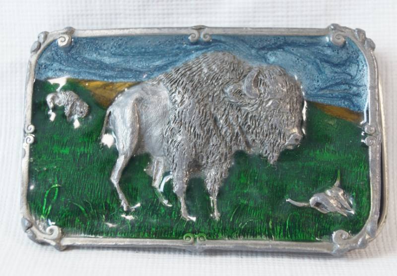 lot 3447 image: Neat Enameled Buffalo Commemorative Belt Buckle - Nice