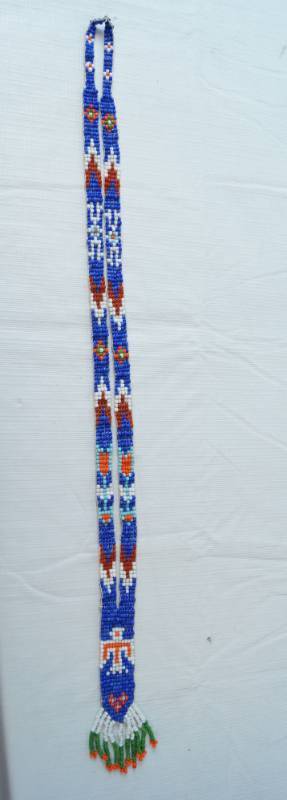 lot 3451 image: Beautiful Native American Glass Beaded Necklace - VERY Pretty - Perfect Condition
