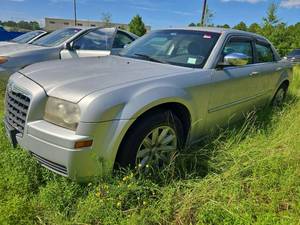 lot 20356 image: 2008 Chrysler 300 - SILVER