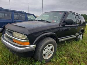 lot 20365 image: 2000 Chevrolet Blazer 4WD - BLACK