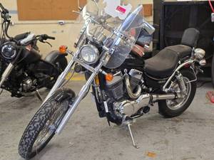 lot 16444 image: 2005 Suzuki VS1400- BLACK