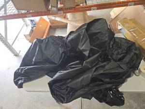 lot 5172 image: Car Cover