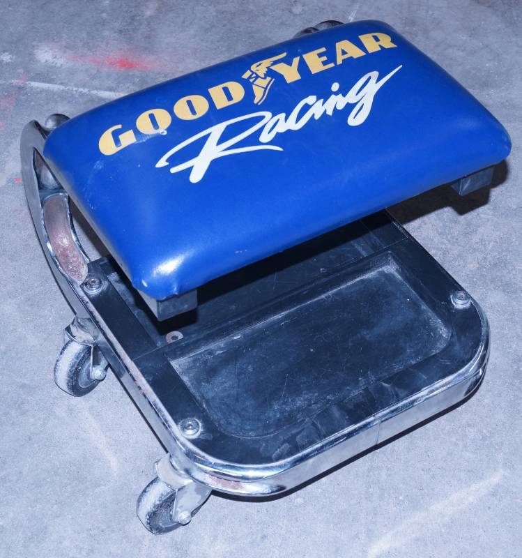 lot 2400 image: Goodyear Racing Heavy Duty Shop Seat - 400lbs capacity - Ball Bearing Swivel Casters