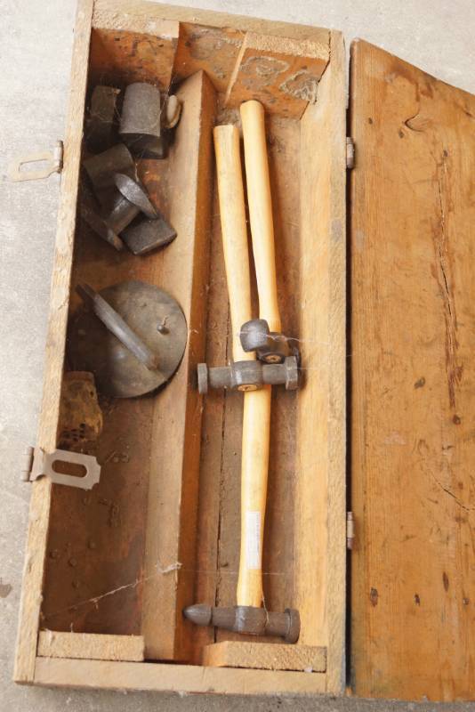 lot 2406 image: Auto Body Tools in Wooden Crate Tool Chest