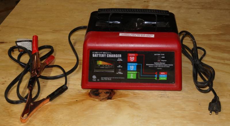 lot 2415 image: Centech Battery Charger - 50 Amp - 10 Amp - 2 Amp