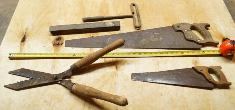 lot 2426 image: Big Lot of Misc Tools