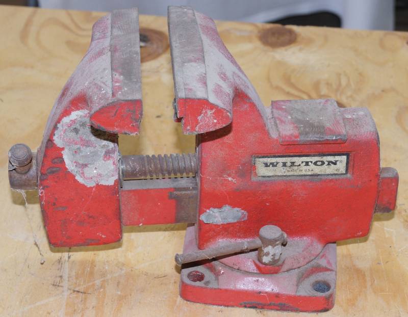 lot 2470 image: Wilton Shop VICE - Made in U.S.A.