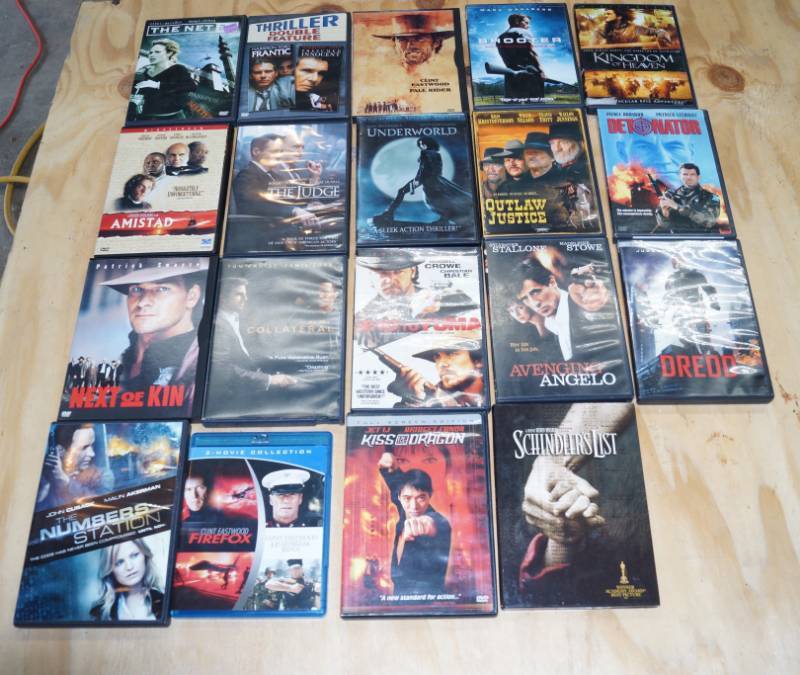 lot 2476 image: DVD Movie Lot - Lots of Good Movies