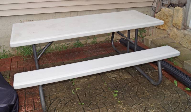 lot 2546 image: Lifetime Folding Picnic Table